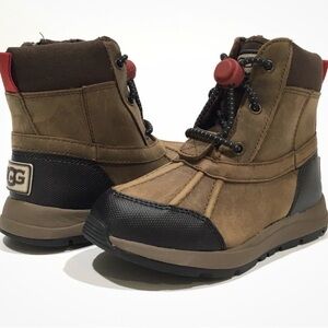 UGG Turlock Kids brown and Black Boots